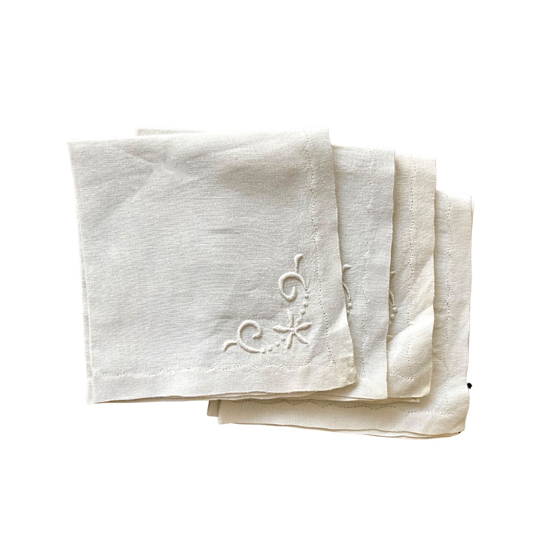 https://www.modernplumhome.com/cdn/shop/products/vintage-decorative-linen-napkins-set-of-4-0714.png?v=1664479928&width=1080